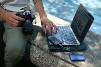 Portable Power: The Best Battery Packs for Travelers
