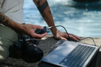 Travel Battery Packs: A Must-Have for Every Trip